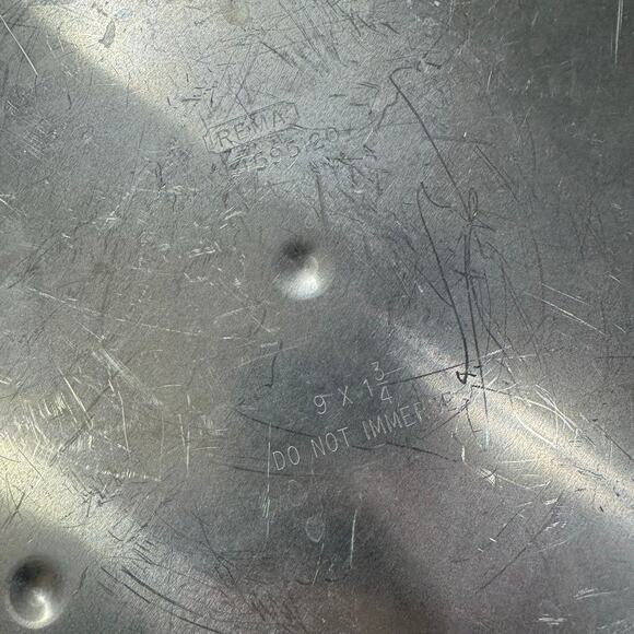 Vintage Rema Round Air Bake Insulated Cake Pan 9” X 1 3/4” - Picture 2 of 3